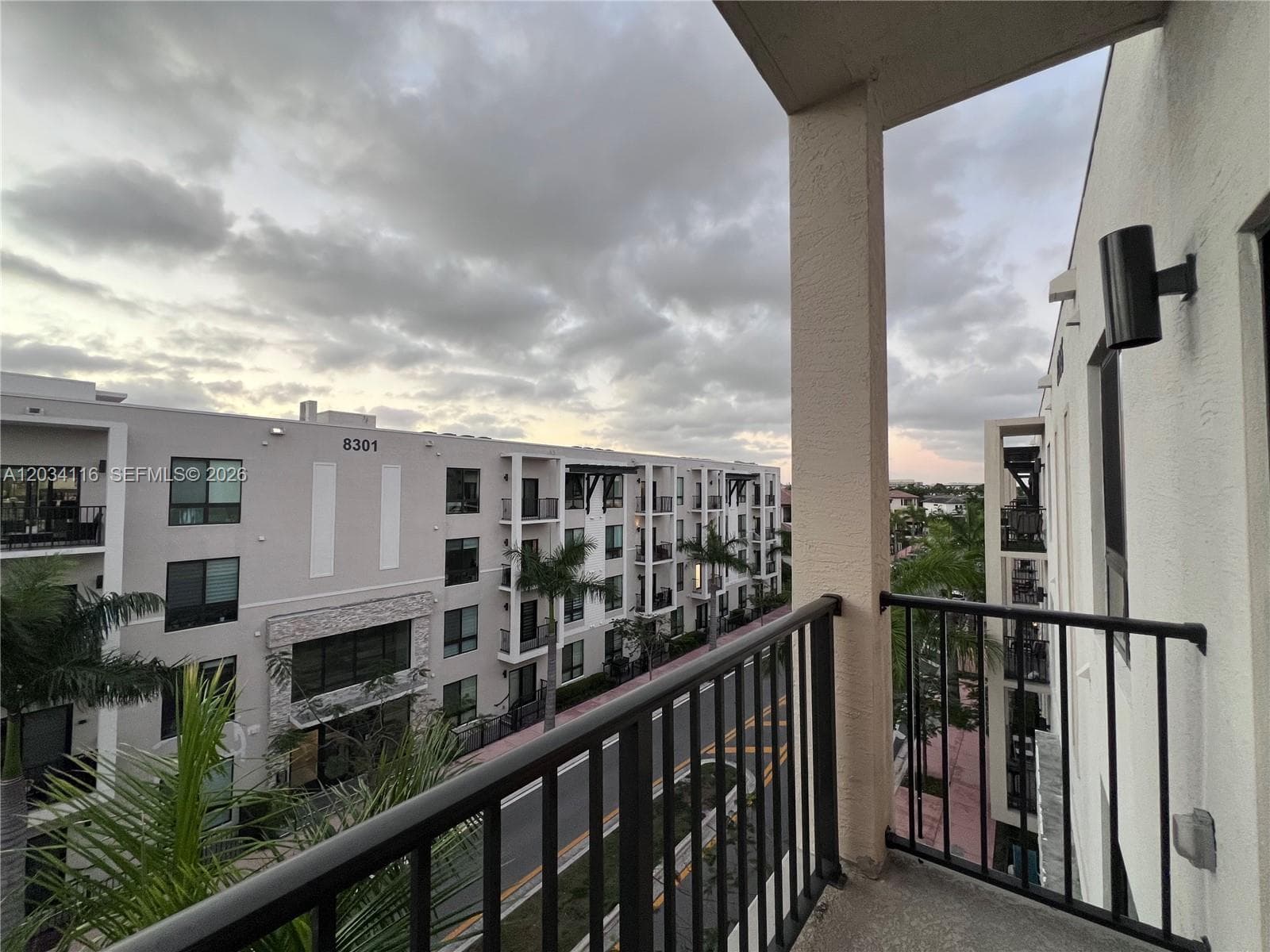 8265 NW 41st St # 405, Doral FL 33166 — 18