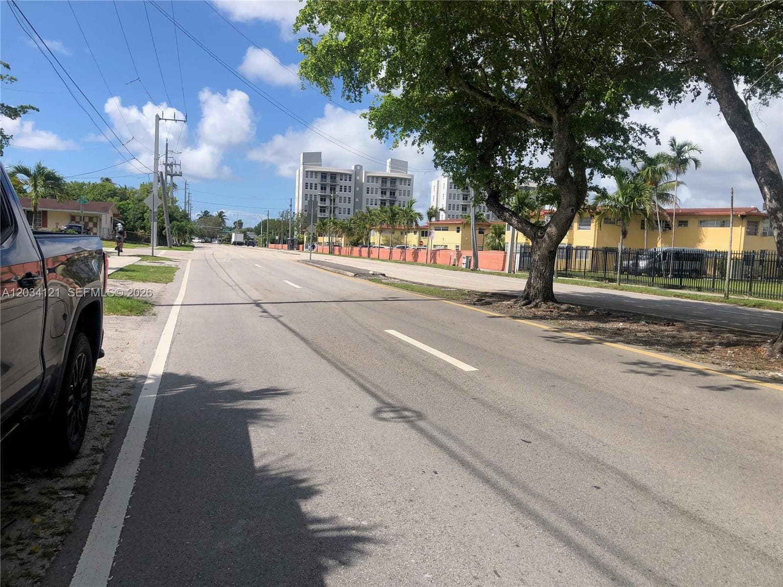 18715 NE 18th Ave, Miami FL 33179 — 22