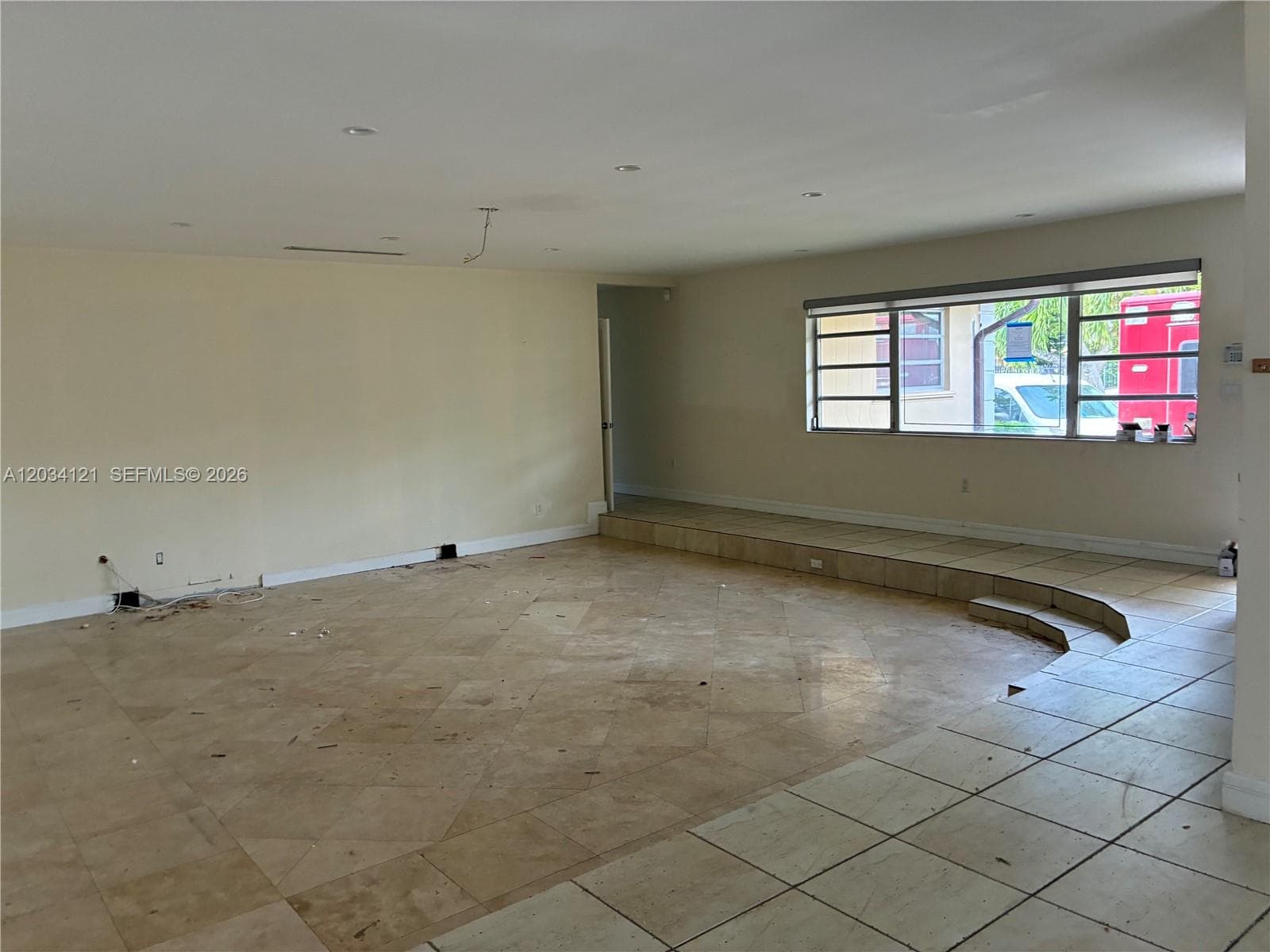 18715 NE 18th Ave, Miami FL 33179 — 5