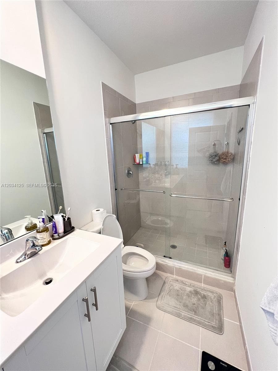 20610 NE 5th Pl, Miami FL 33179 — 23
