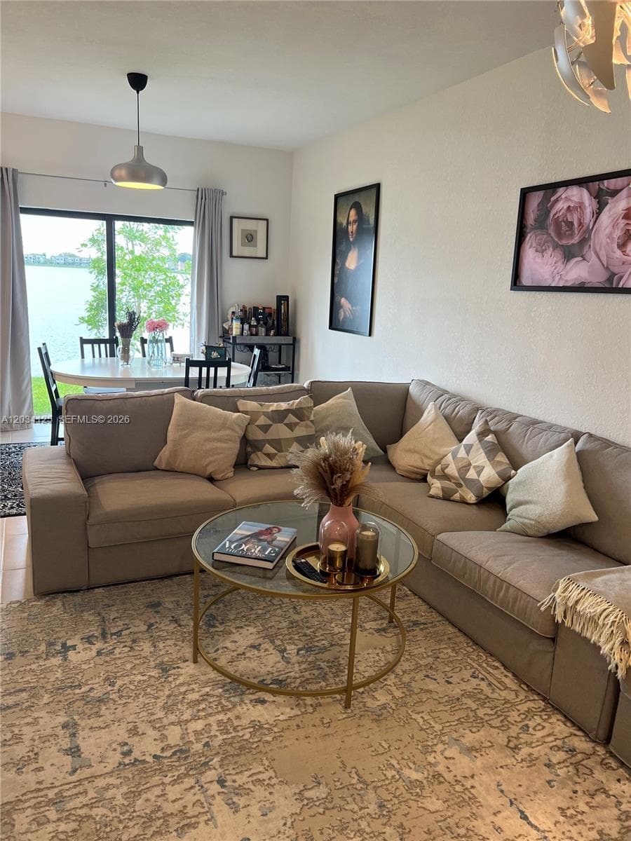 20610 NE 5th Pl, Miami FL 33179 — 4