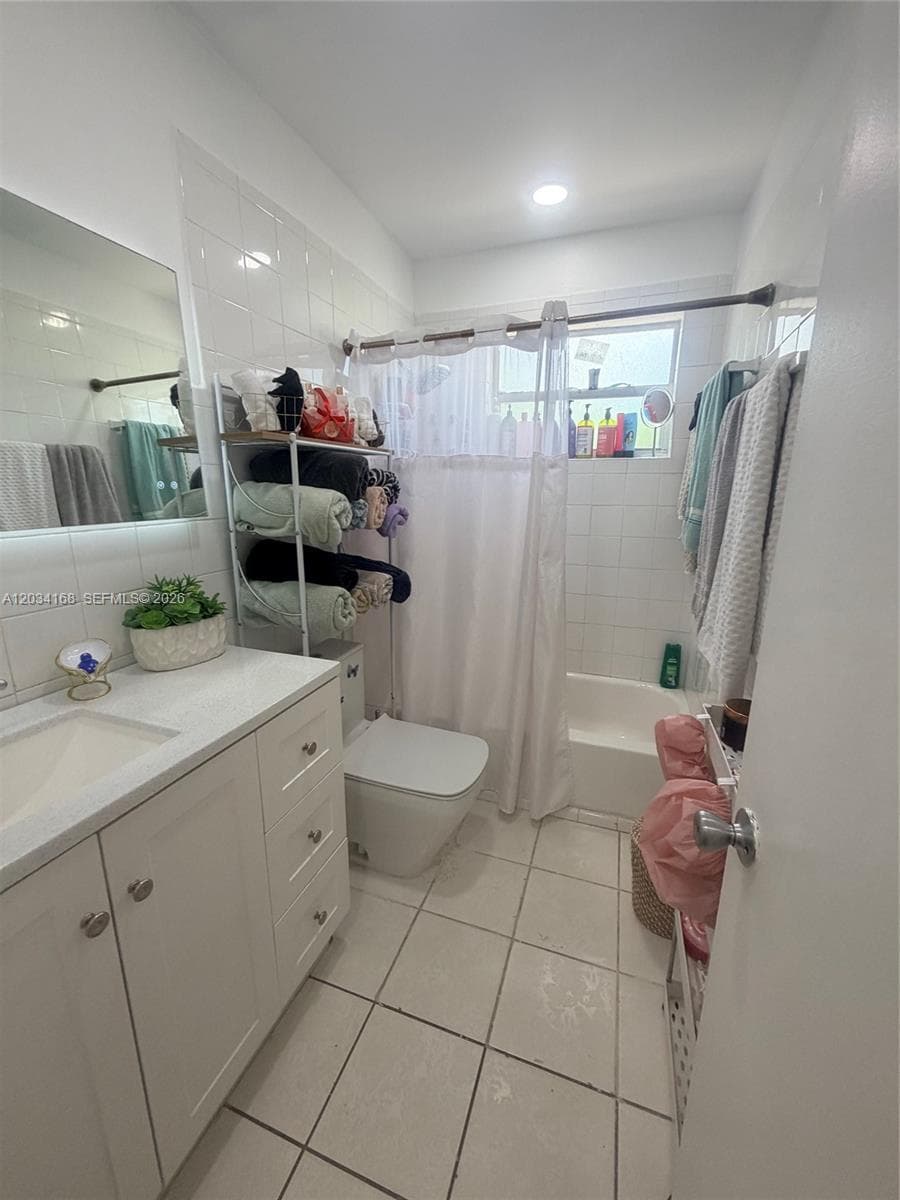 3821 SW 89th Ct, Miami FL 33165 — 7