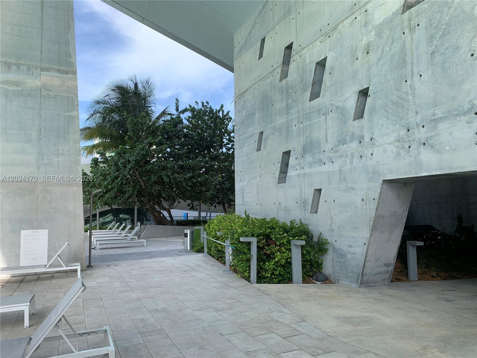68 SE 6th St # 3308, Miami FL 33131 — 23