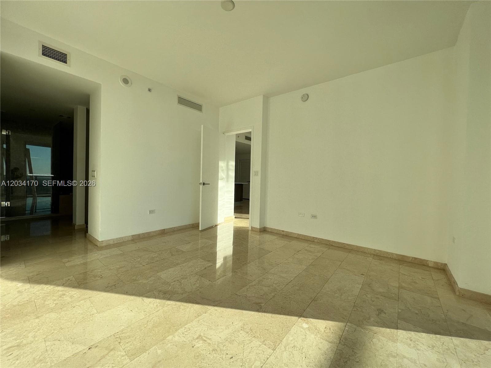 68 SE 6th St # 3308, Miami FL 33131 — 13