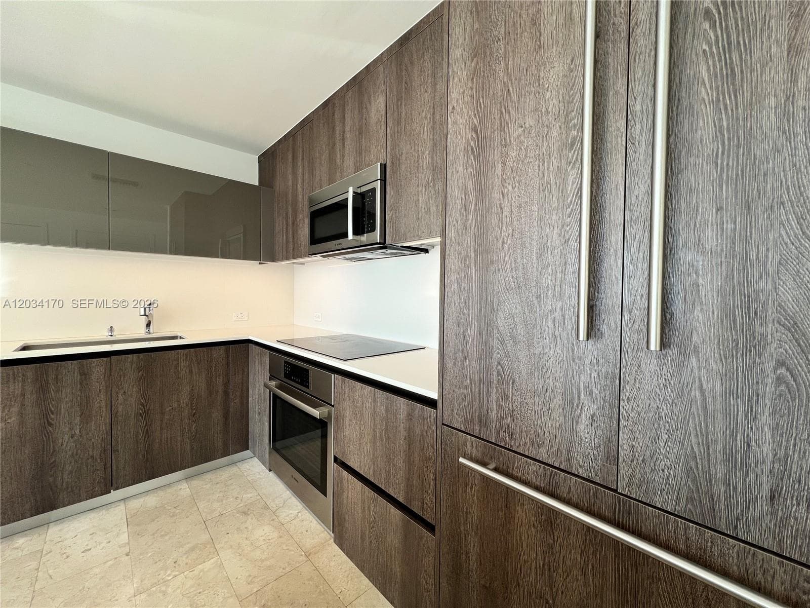 68 SE 6th St # 3308, Miami FL 33131 — 7
