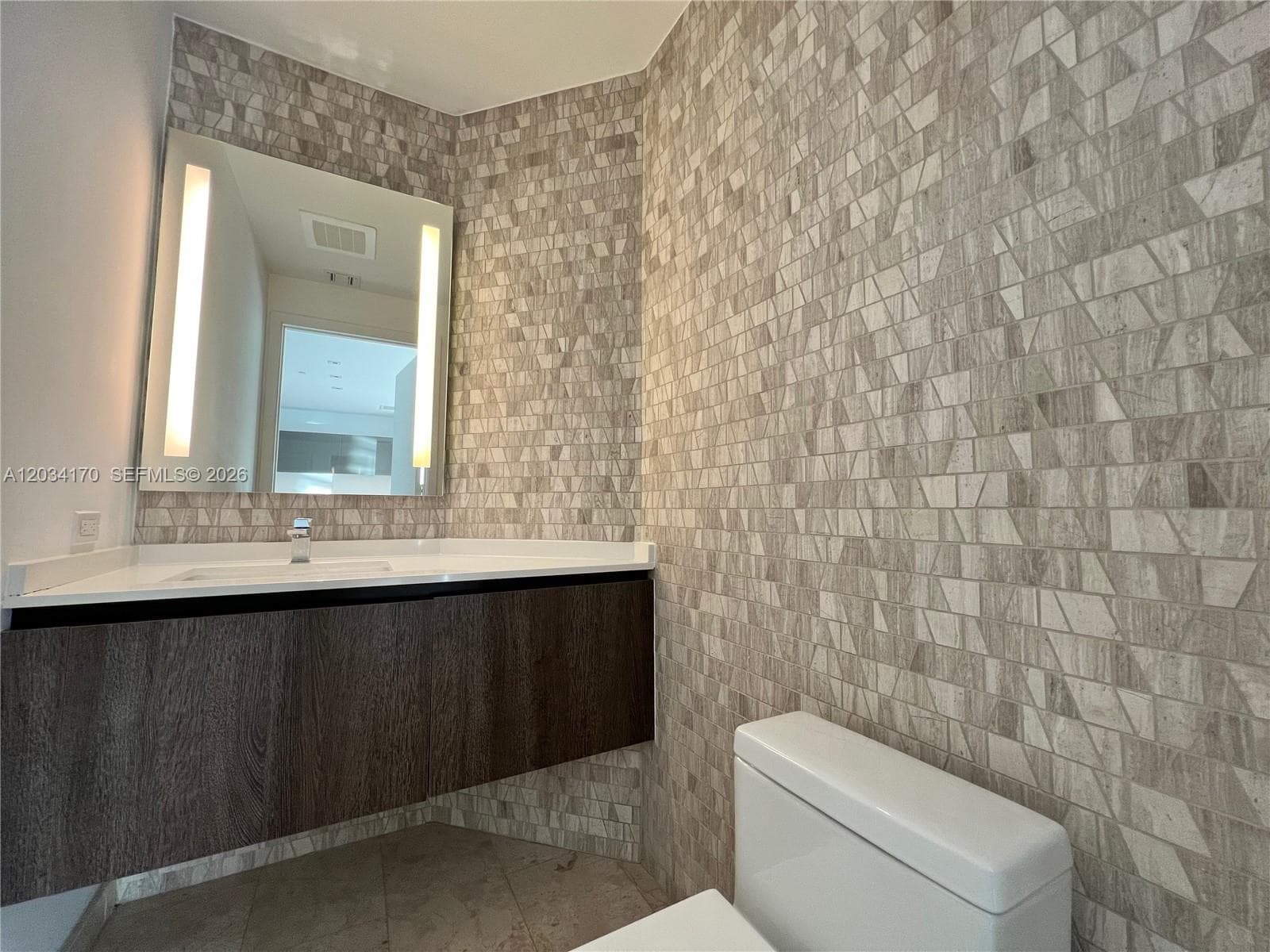 68 SE 6th St # 3308, Miami FL 33131 — 10