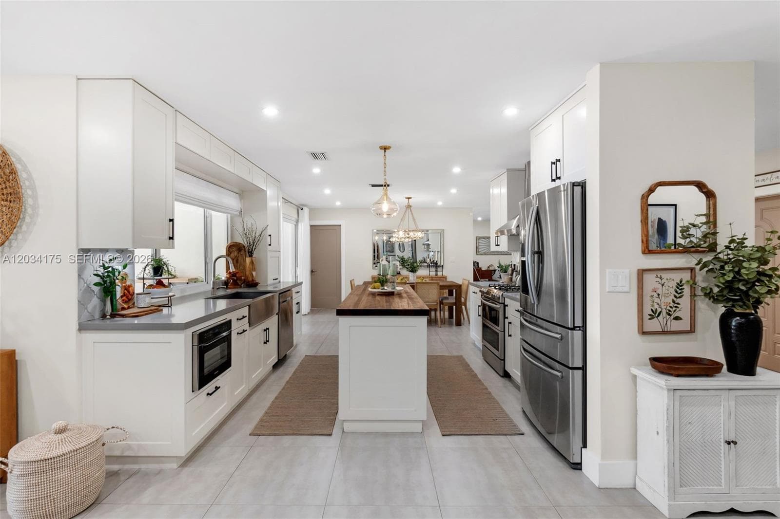 8601 Dundee Ter, Miami Lakes FL 33016 — 16