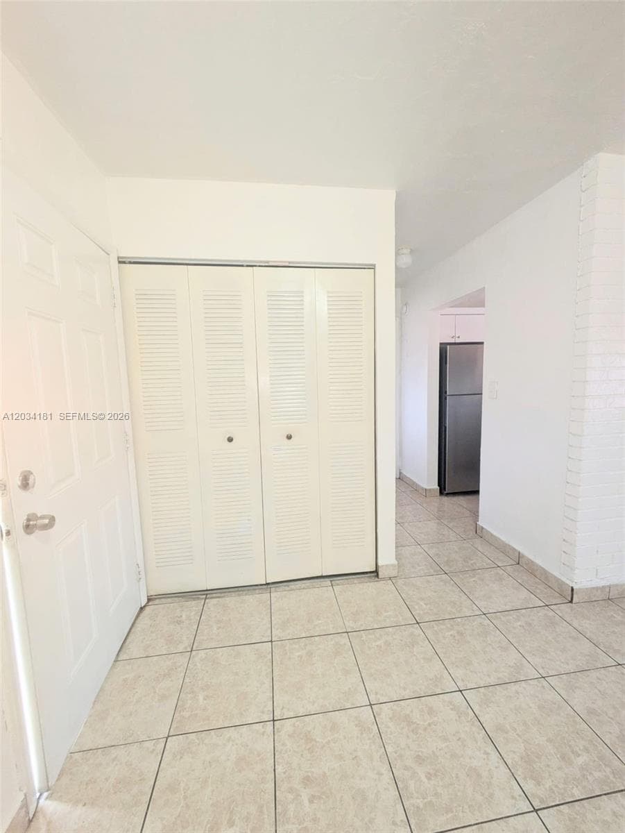 6850 W 14th Ct # C28, Hialeah FL 33014 — 3