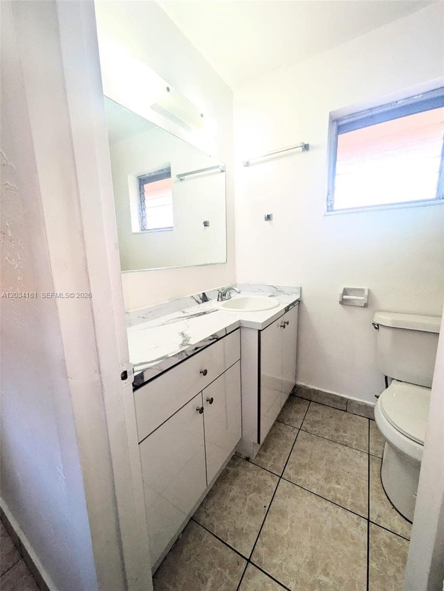 6850 W 14th Ct # C28, Hialeah FL 33014 — 8