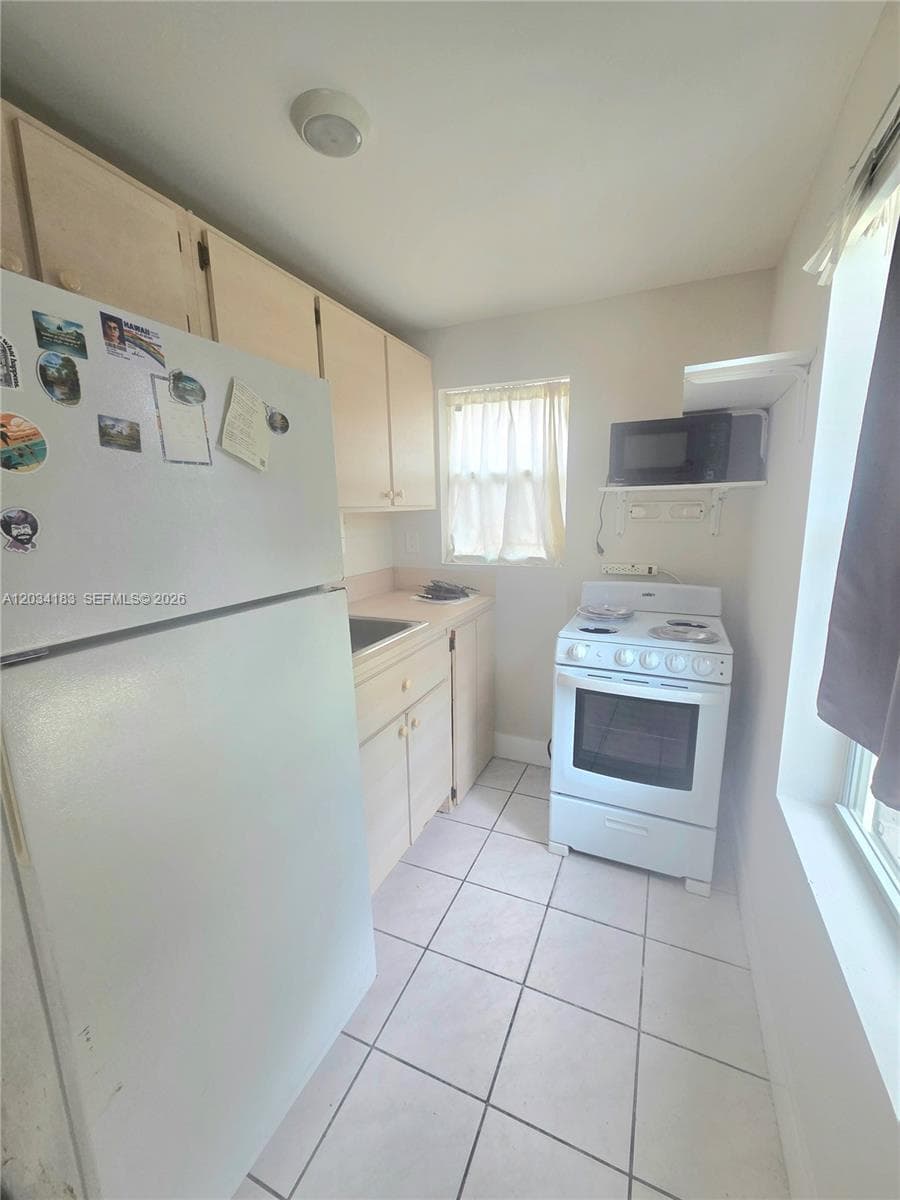 1112 SW 11th St # 2, Miami FL 33129 — 3
