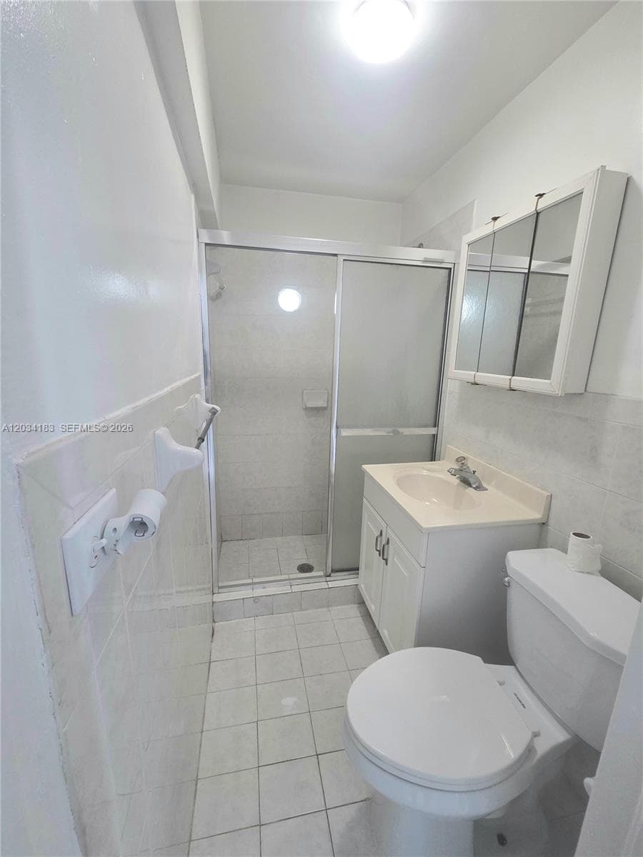 1112 SW 11th St # 2, Miami FL 33129 — 4