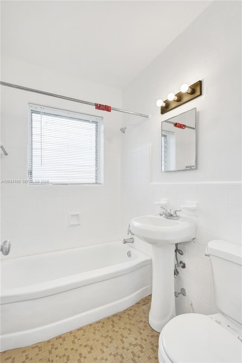 710 82nd St # 1, Miami Beach FL 33141 — 8