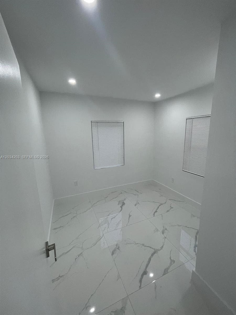 2103 SW 60th Ave # 2, Miami FL 33155 — 9