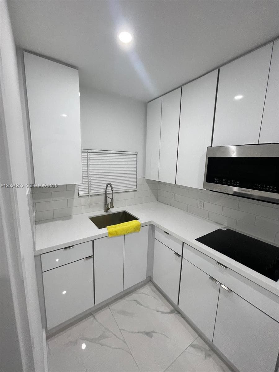2103 SW 60th Ave # 2, Miami FL 33155 — 19