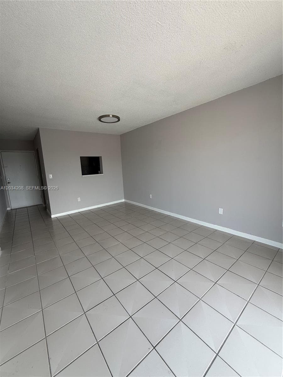 6820 W Flagler St # 407, Miami FL 33144 — 23
