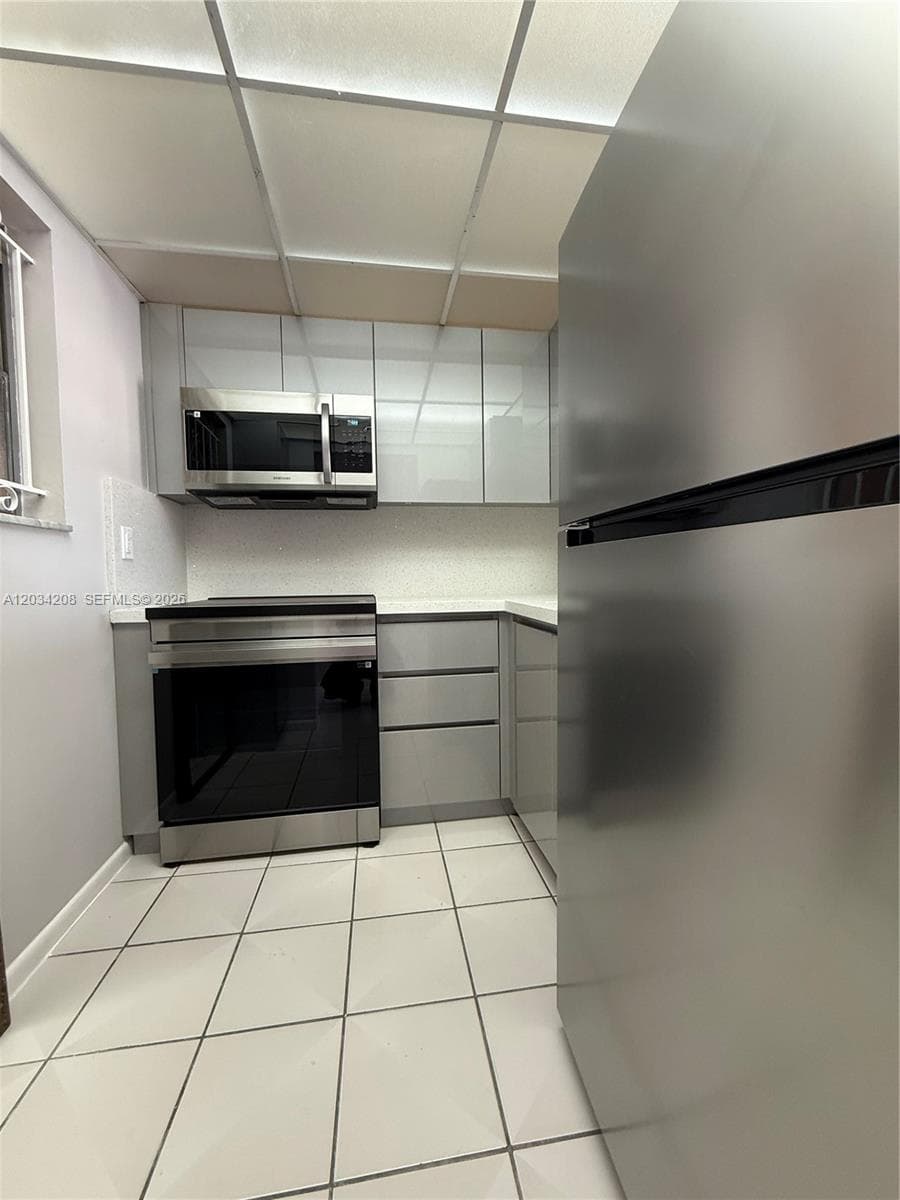 6820 W Flagler St # 407, Miami FL 33144 — 2