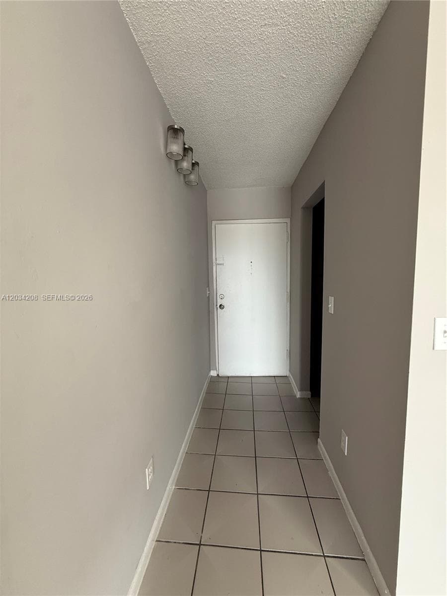 6820 W Flagler St # 407, Miami FL 33144 — 17
