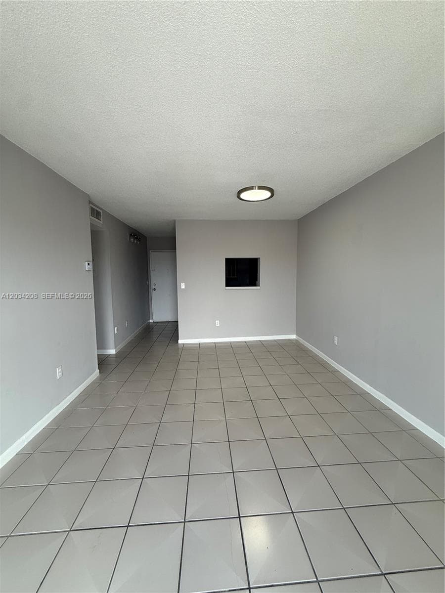 6820 W Flagler St # 407, Miami FL 33144 — 26