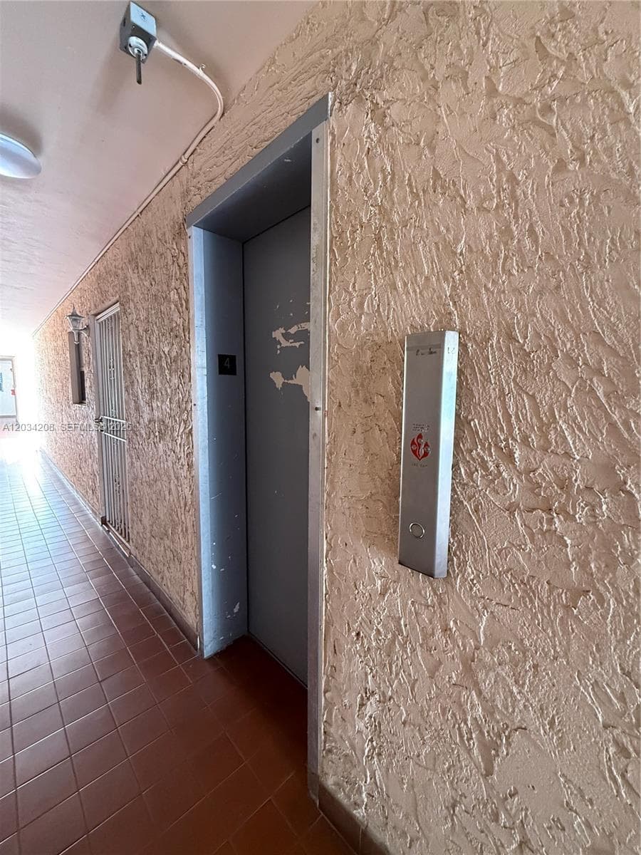 6820 W Flagler St # 407, Miami FL 33144 — 28