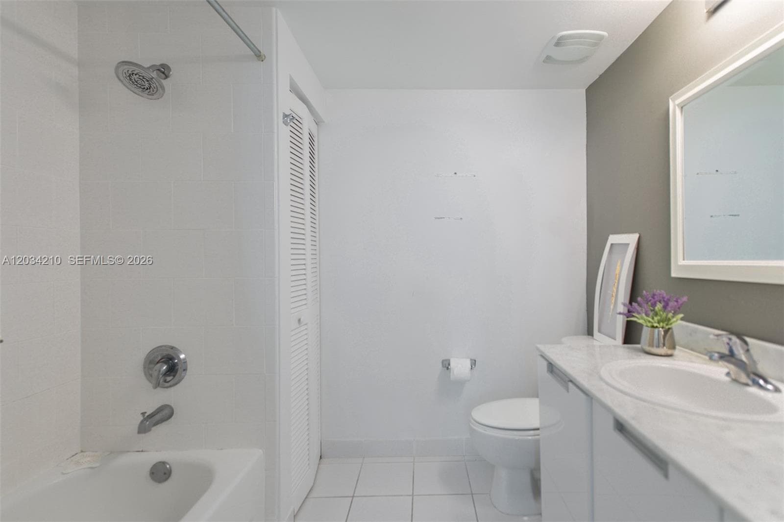 1881 79th St Cswy # 2004, North Bay Village FL 33141 — 37