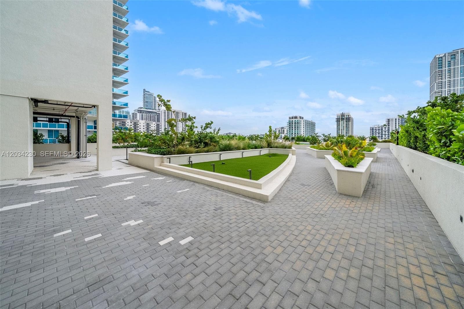 665 NE 25th St # 802, Miami FL 33137 — 28