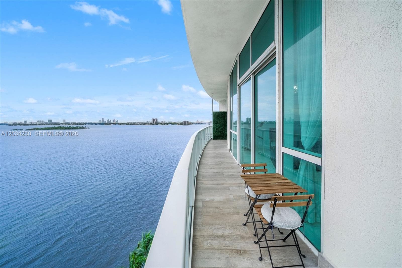 665 NE 25th St # 802, Miami FL 33137 — 33