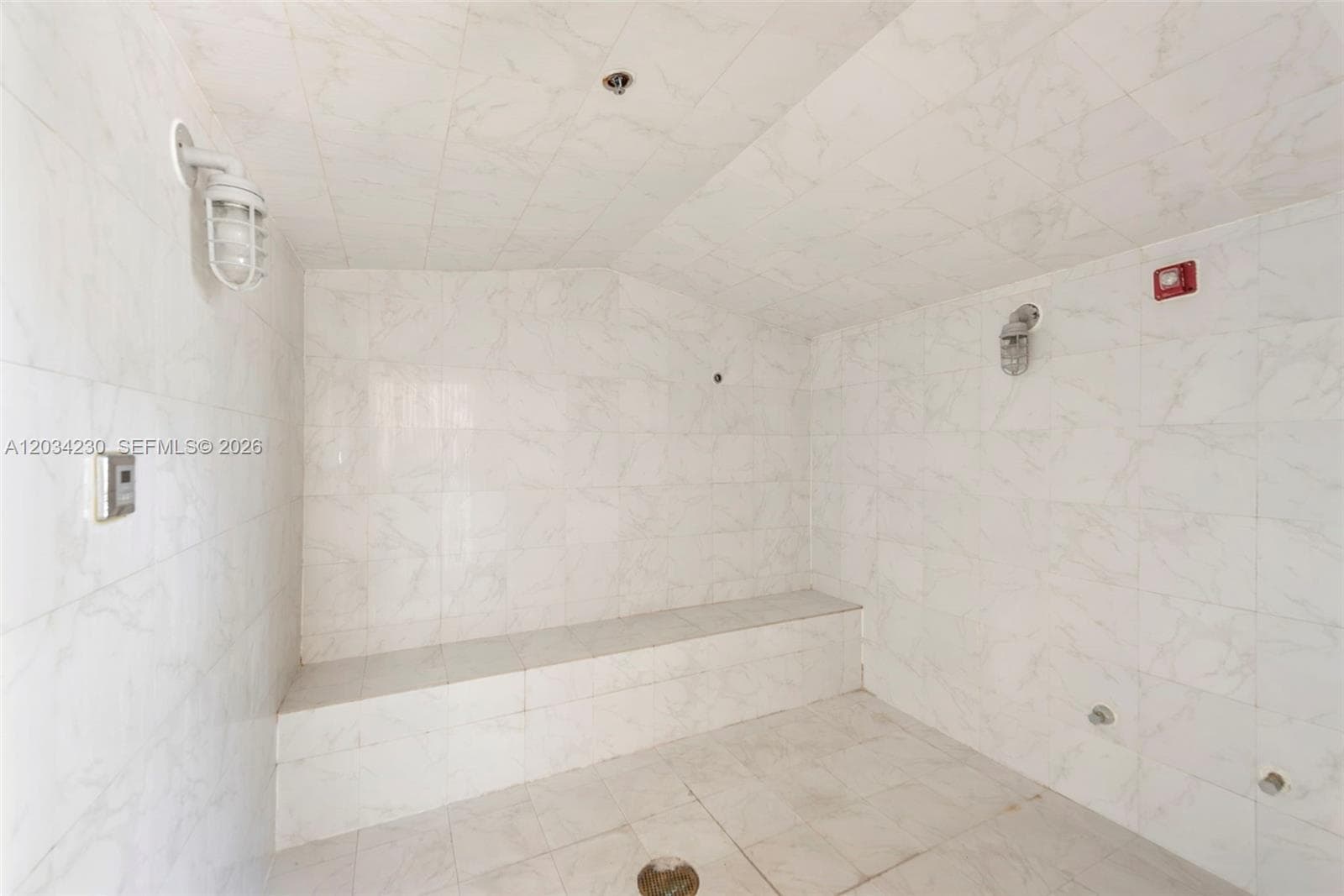 665 NE 25th St # 802, Miami FL 33137 — 59