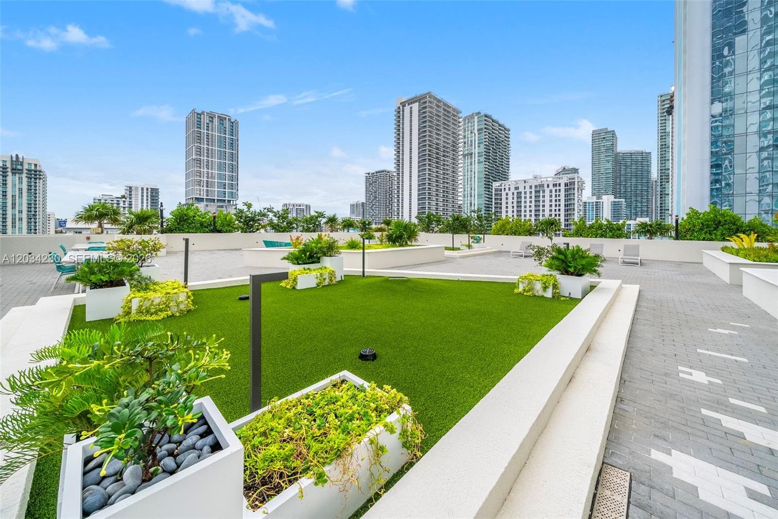 665 NE 25th St # 802, Miami FL 33137 — 37