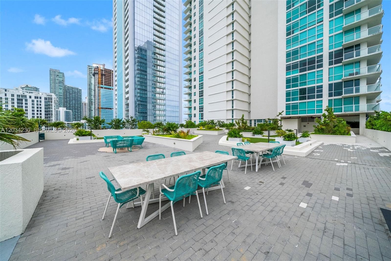 665 NE 25th St # 802, Miami FL 33137 — 21