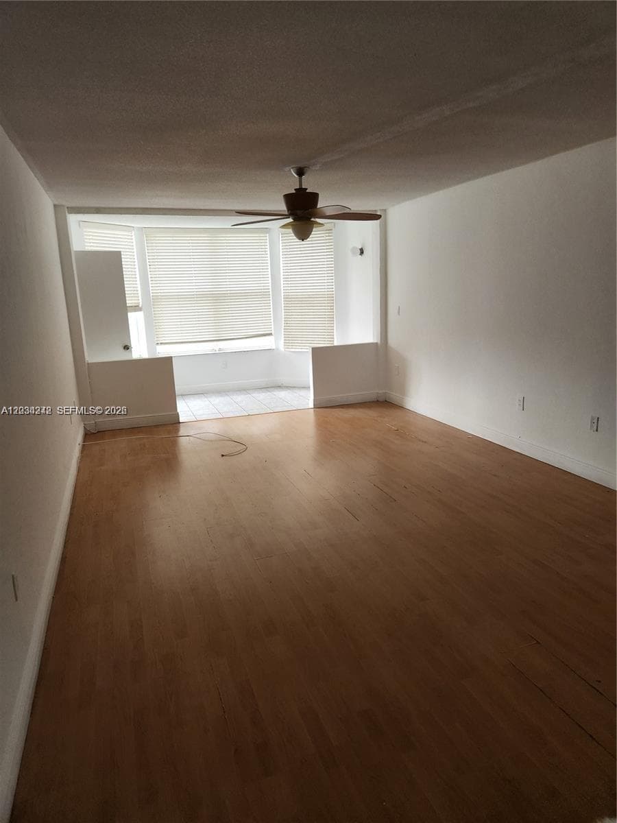 1351 NE 191st St # E415, Miami FL 33179 — 11