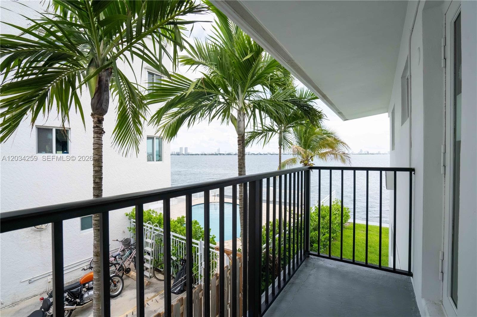 1750 S Treasure Dr # 8, North Bay Village FL 33141 — 16
