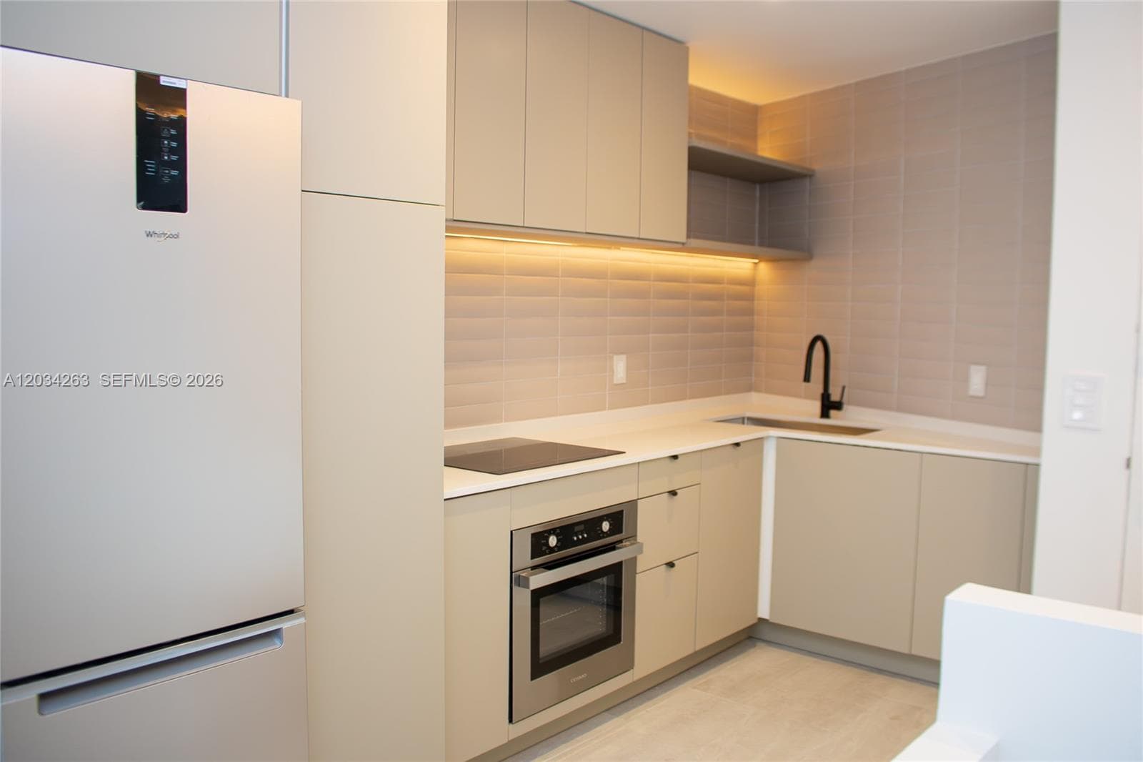 2899 Collins Ave # 1422, Miami Beach FL 33140 — 3