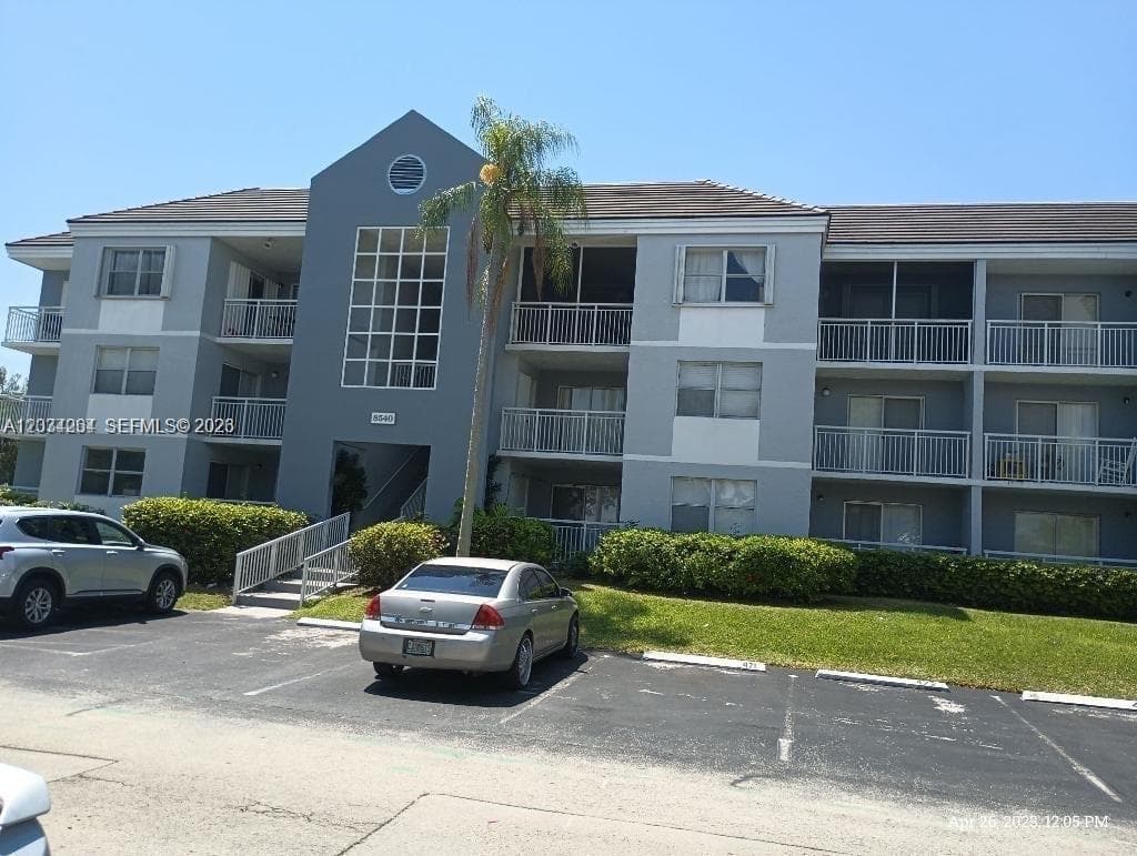 8540 SW 212th St # 202, Cutler Bay FL 33189 — 1