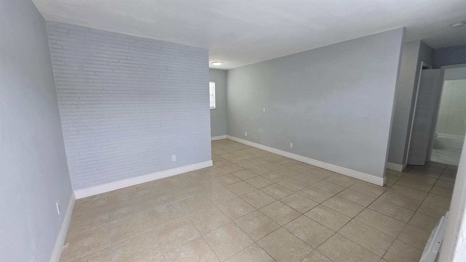 16951 NE 18th Avenue # 14, Miami FL 33162 — 2