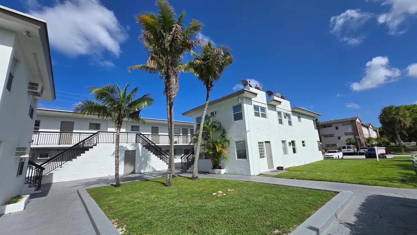 16951 NE 18th Avenue # 14, Miami FL 33162 — 12