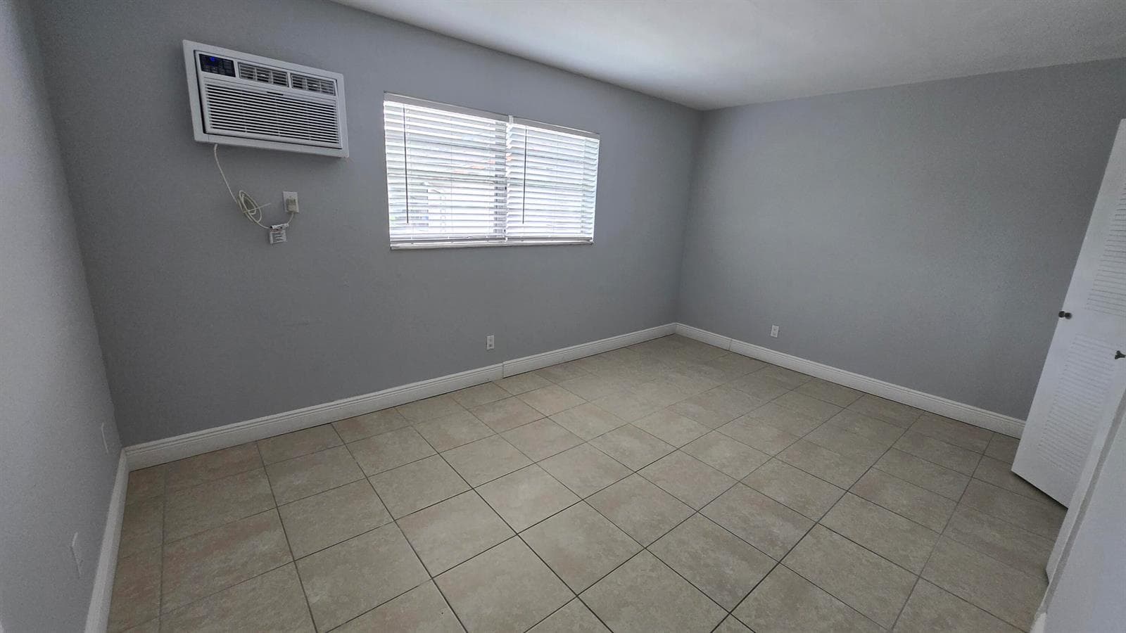 16951 NE 18th Avenue # 14, Miami FL 33162 — 9