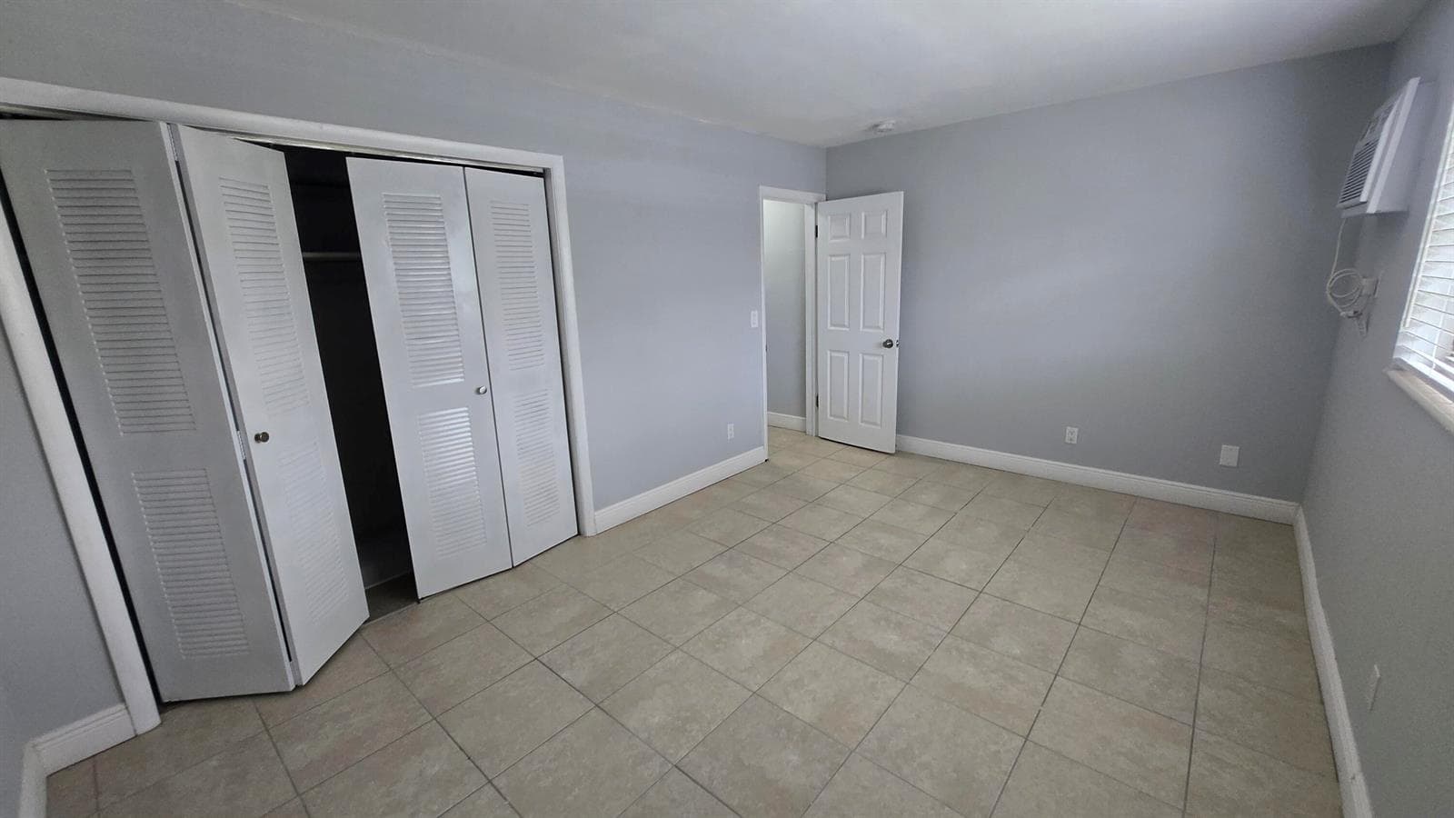 16951 NE 18th Avenue # 14, Miami FL 33162 — 10