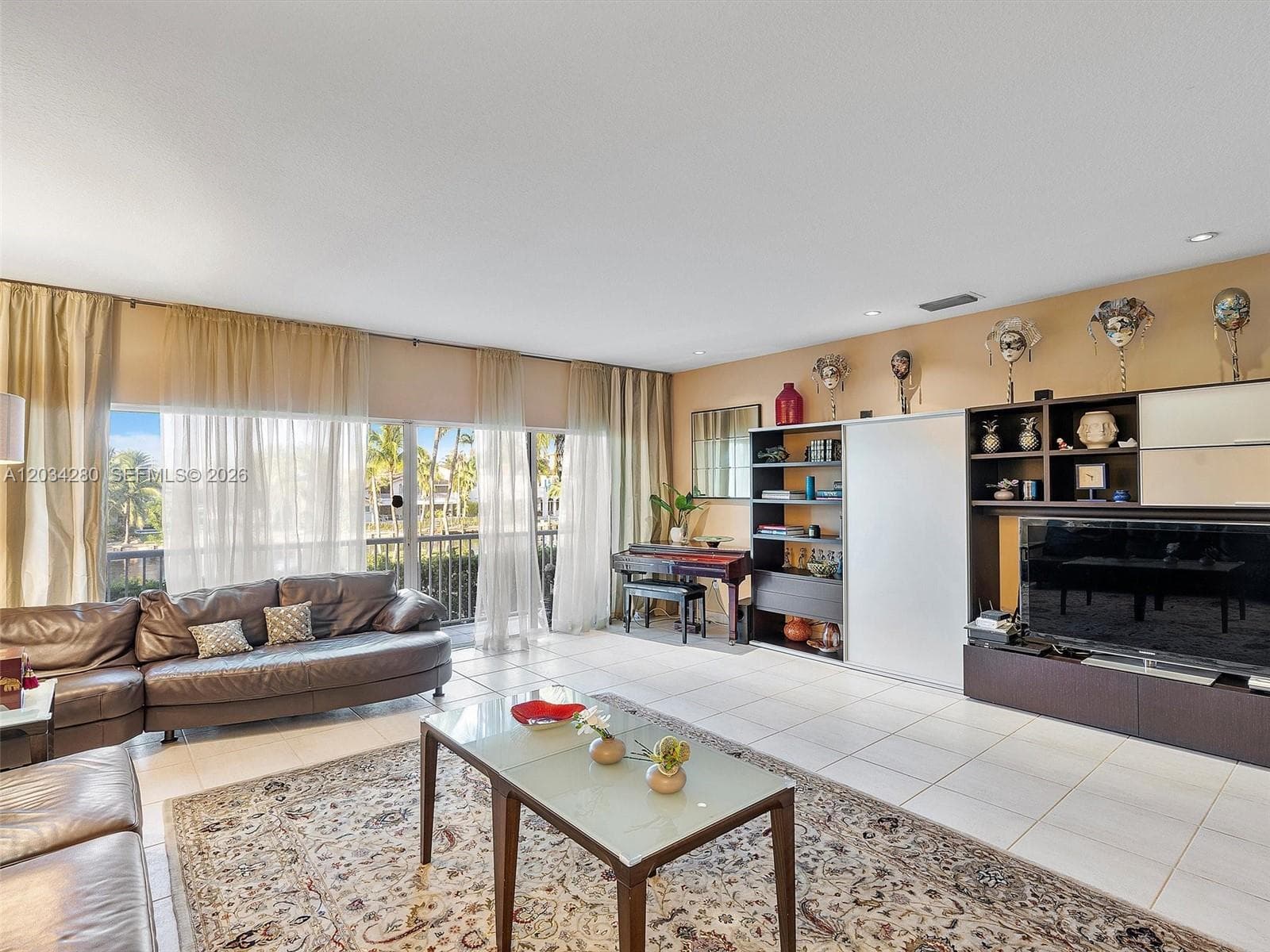 21399 Marina Cove Cir # M12, Aventura FL 33180 — 22