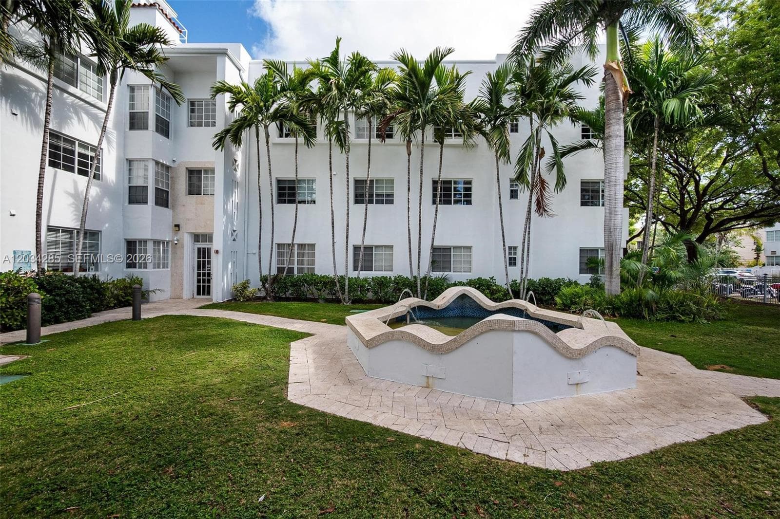 1300 Pennsylvania Ave # 304, Miami Beach FL 33139 — 16