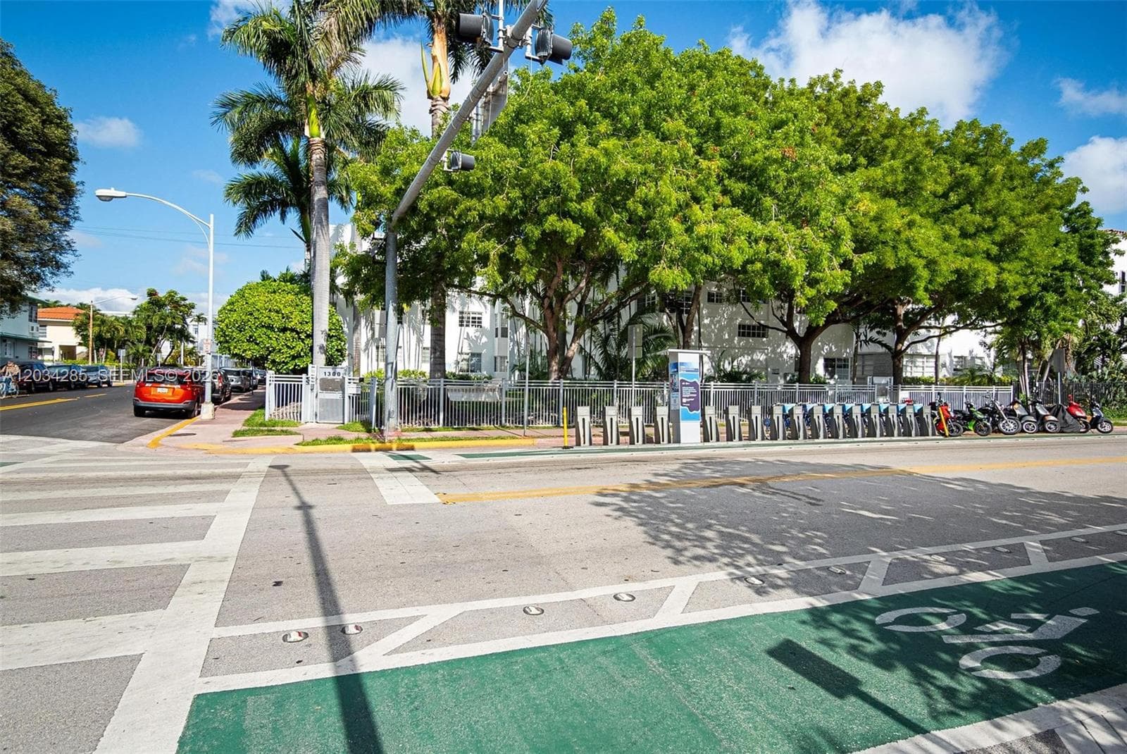 1300 Pennsylvania Ave # 304, Miami Beach FL 33139 — 18