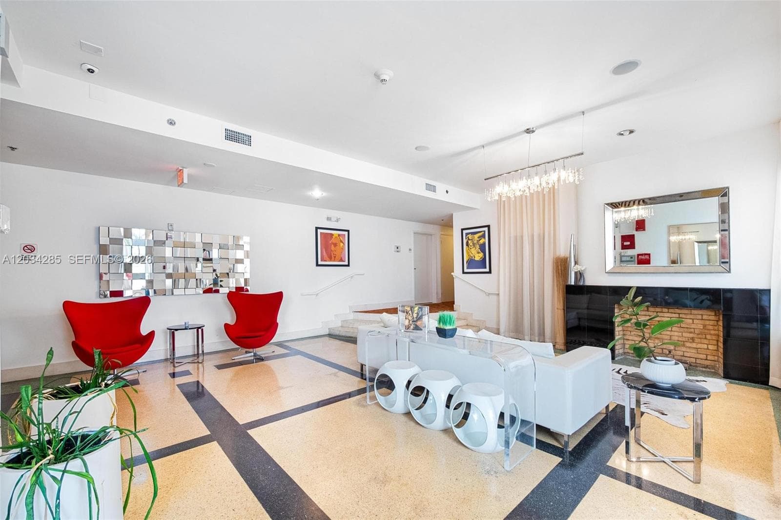 1300 Pennsylvania Ave # 304, Miami Beach FL 33139 — 15