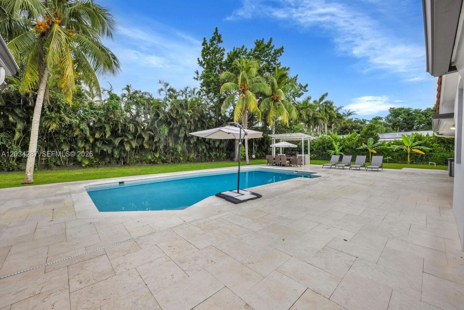 6860 SW 99th Ter, Pinecrest FL 33156 — 33