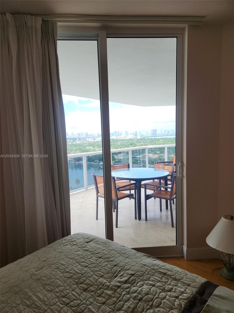 4779 Collins Ave # 1804, Miami Beach FL 33140 — 23
