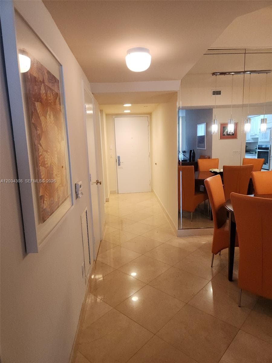 4779 Collins Ave # 1804, Miami Beach FL 33140 — 15
