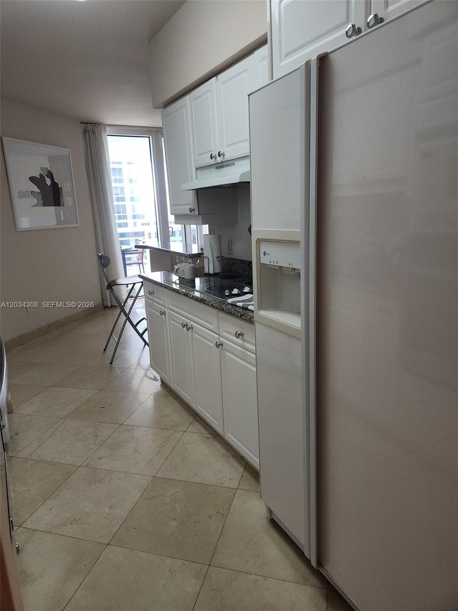 4779 Collins Ave # 1804, Miami Beach FL 33140 — 19