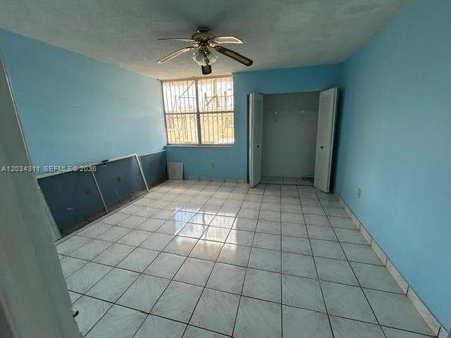 1174 W 40th St # 48, Hialeah FL 33012 — 2