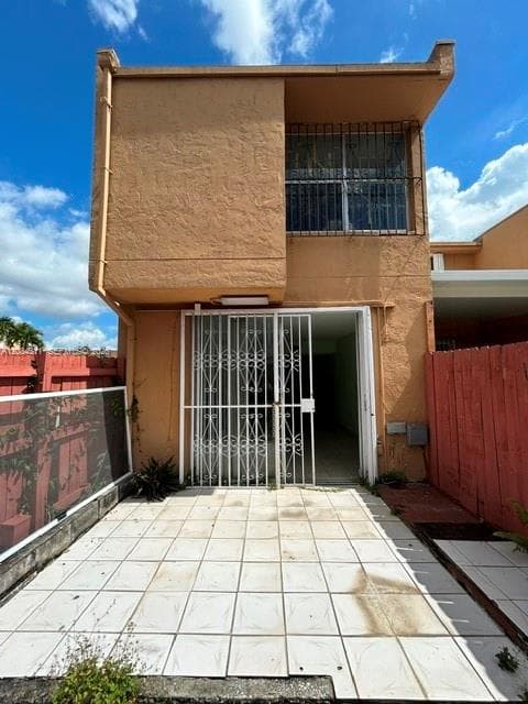 1174 W 40th St # 48, Hialeah FL 33012 — 6