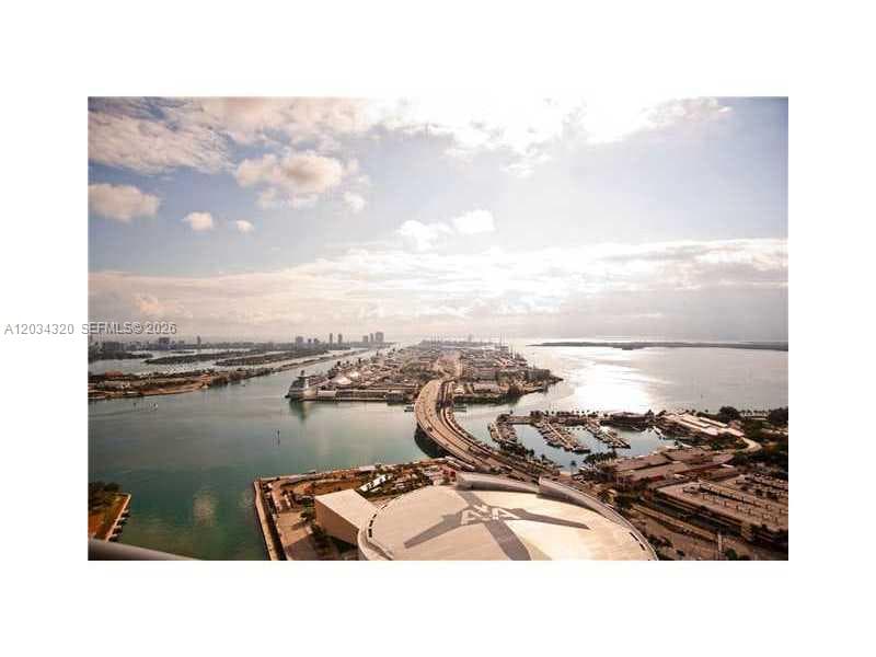 888 Biscayne Blvd # 3310, Miami FL 33132 — 7