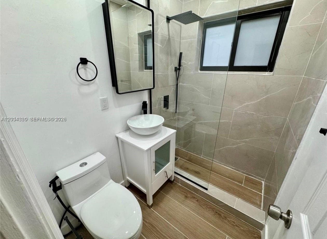 550 SW 10th St # 6, Miami FL 33130 — 9