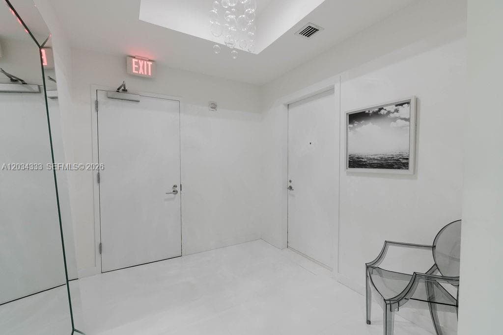851 NE 1st Ave # 2303, Miami FL 33132 — 2